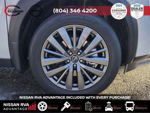 Used 2025 Nissan Pathfinder SL w/ SL Premium Package image 12