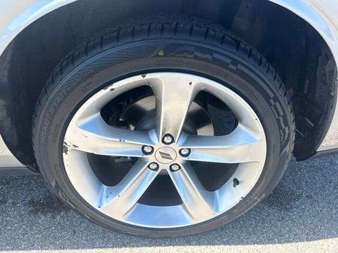 Used 2018 Dodge Challenger R/T RWD image 11