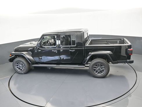 New 2026 Jeep Gladiator Sport AWD/4WD image 38