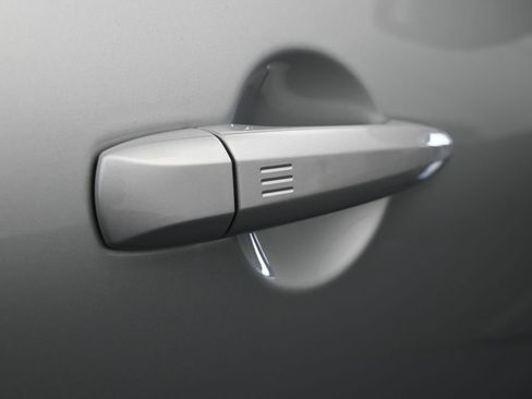 Used 2023 Nissan Pathfinder Platinum image 60