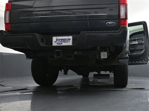 Used 2021 Ford F350 Platinum w/ Tremor Off-Road Package image 41