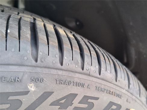 New 2025 Mercedes-Benz GLS 450 4MATIC image 15