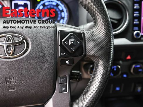 Used 2022 Toyota Tacoma TRD Sport AWD/4WD image 16
