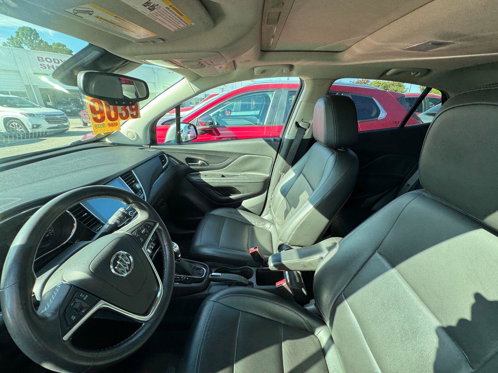 Used 2017 Buick Encore Essence w/ Experience Buick Package AWD/4WD image 16