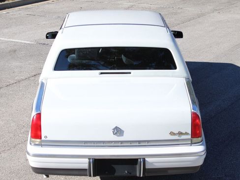 Used 1993 Chrysler New Yorker Fifth Avenue image 29