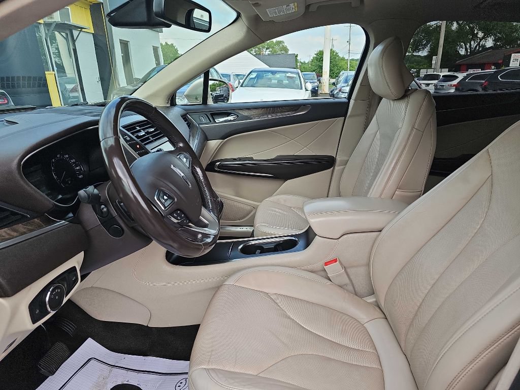Used 2017 Lincoln MKC Reserve w/ Lincoln MKC Climate Package AWD/4WD image 21