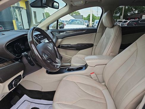 Used 2017 Lincoln MKC Reserve w/ Lincoln MKC Climate Package image 21