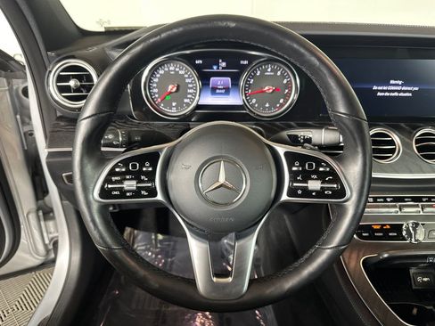 Used 2019 Mercedes-Benz E 300 4MATIC image 26
