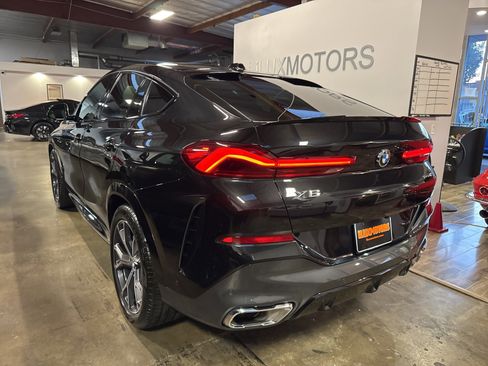 Used 2024 BMW X6 xDrive40i w/ Parking Assistance Package image 2