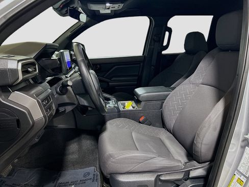 Used 2024 Toyota Tacoma SR5 RWD image 17