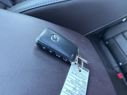 Used 2022 MAZDA CX-5 Signature image 26