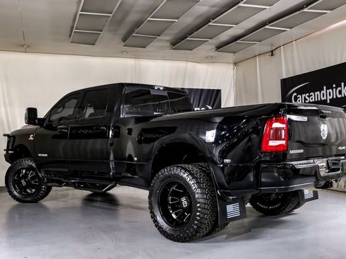 Used 2024 RAM 3500 Laramie AWD/4WD image 11