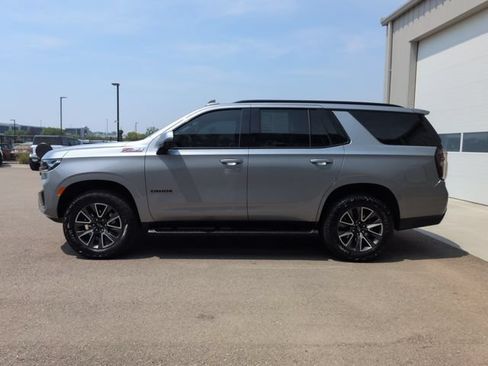 Used 2024 Chevrolet Tahoe Z71 w/ Luxury Package AWD/4WD image 6