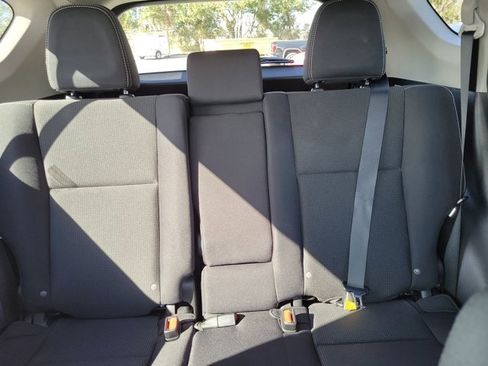 Used 2018 Toyota RAV4 XLE image 5