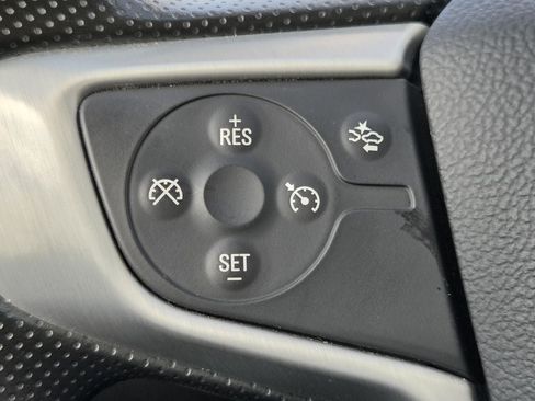 Used 2024 GMC Terrain SLE AWD/4WD image 23
