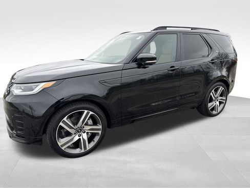 New 2024 Land Rover Discovery Dynamic SE image 1