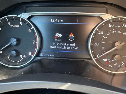 Used 2024 Nissan Altima 2.5 SV image 10