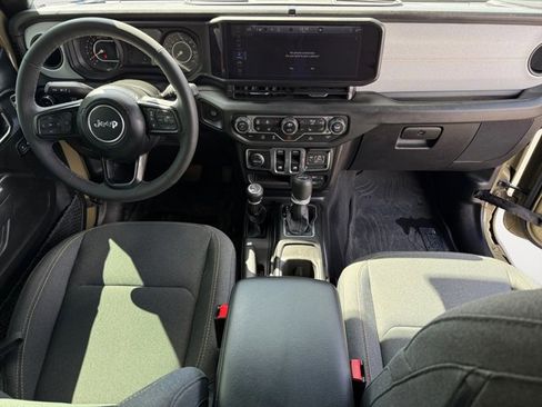 Used 2025 Jeep Wrangler Sport AWD/4WD image 14