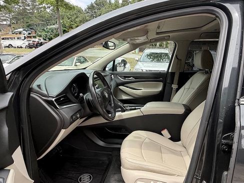 Used 2019 Buick Enclave Essence FWD image 44