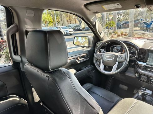 Used 2023 GMC Sierra 1500 SLT w/ SLT Premium Plus Package image 17
