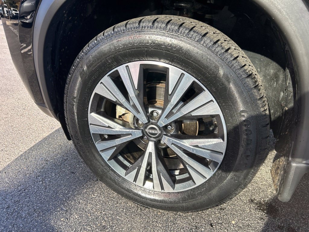 Used 2023 Nissan Rogue SV AWD/4WD image 10