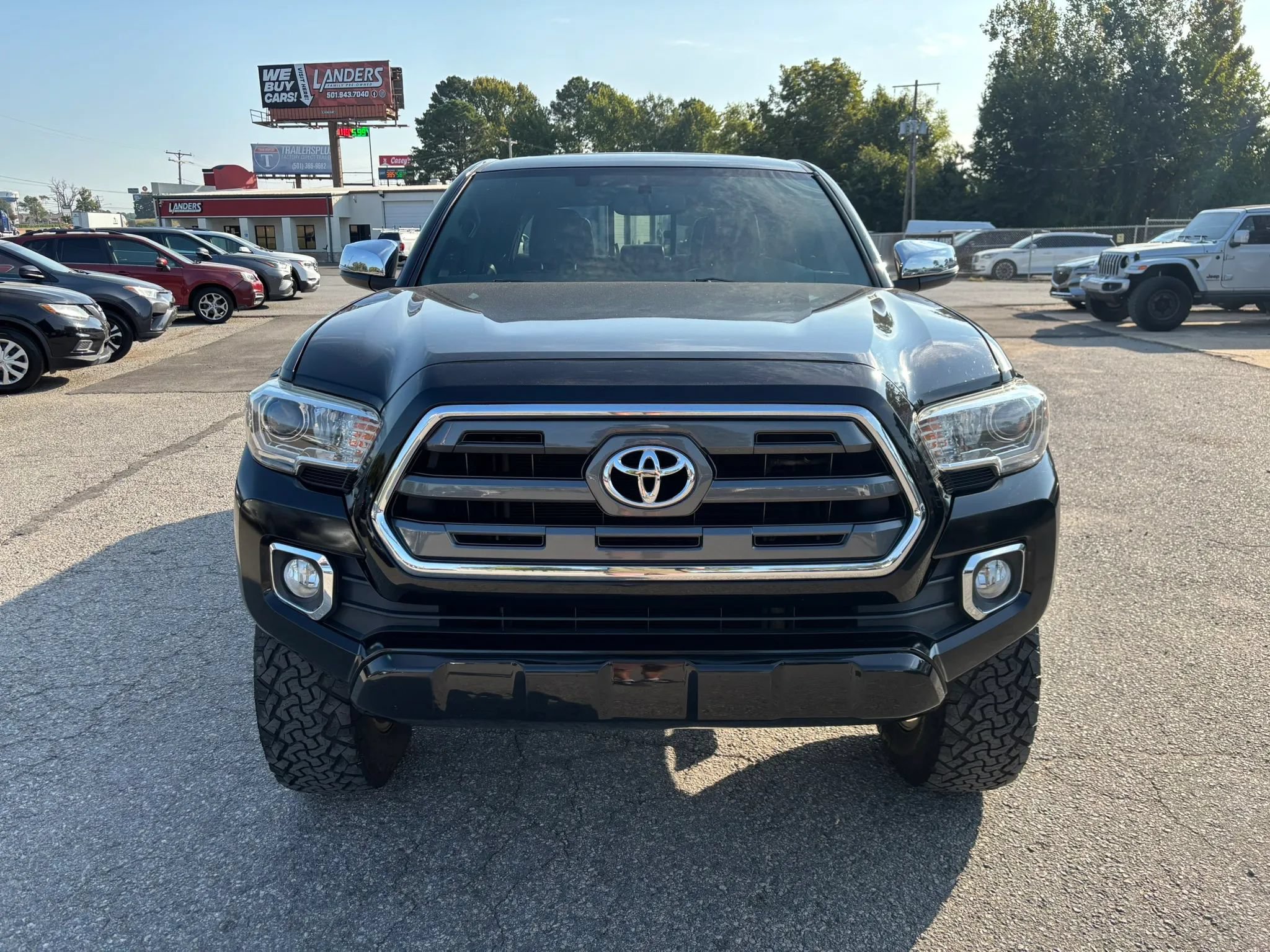 Used 2016 Toyota Tacoma Limited w/ Towing Package AWD/4WD image 8