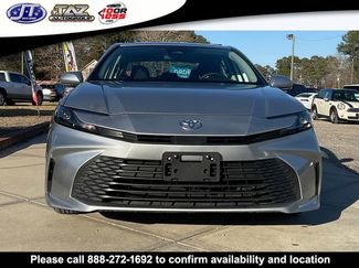 Used 2025 Toyota Camry LE video 2