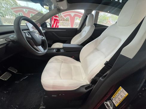 Used 2025 Tesla Model Y Long Range AWD/4WD image 20