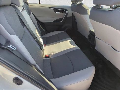 Certified 2022 Toyota RAV4 XLE w/ Convenience Package FWD image 24