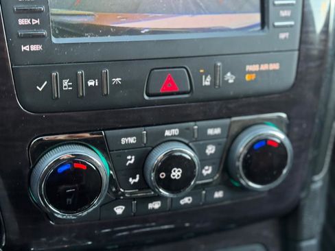 Used 2017 Buick Enclave Leather image 17