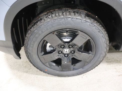 New 2026 Honda Ridgeline Black Edition image 6