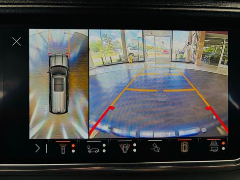 Used 2023 GMC Yukon Denali Ultimate AWD/4WD image 54