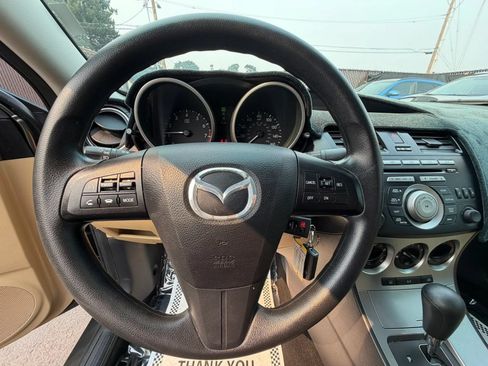 Used 2010 MAZDA MAZDA3 i Sport FWD image 18