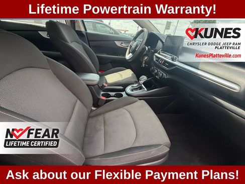 Used 2024 Kia Forte LXS FWD image 41