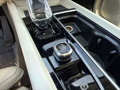 Used 2026 Volvo XC60 B5 Ultra w/ Protection Package Premier image 29