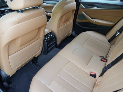 Used 2023 BMW 530i xDrive w/ M Sport Package AWD/4WD image 36