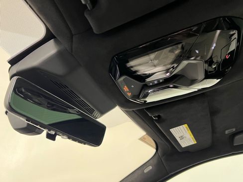 New 2026 BMW 760i xDrive image 19