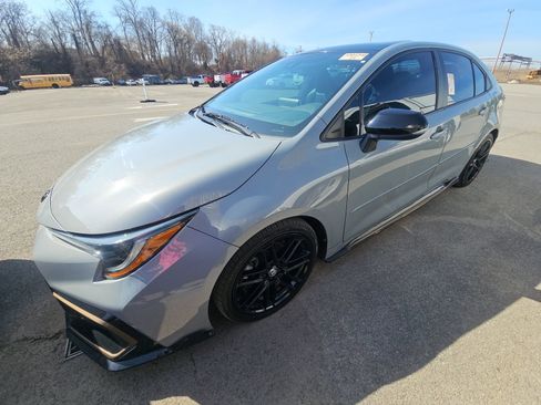 Used 2021 Toyota Corolla XSE w/ Carpet Mat Package (TMS) image 4