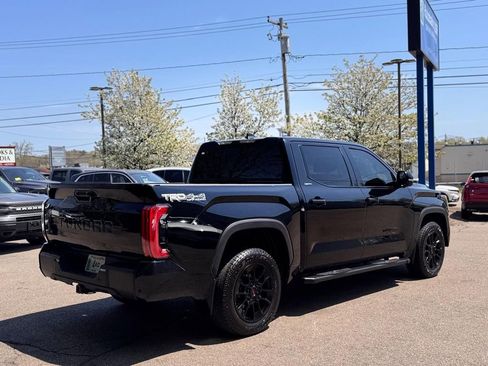Used 2024 Toyota Tundra Limited AWD/4WD image 6