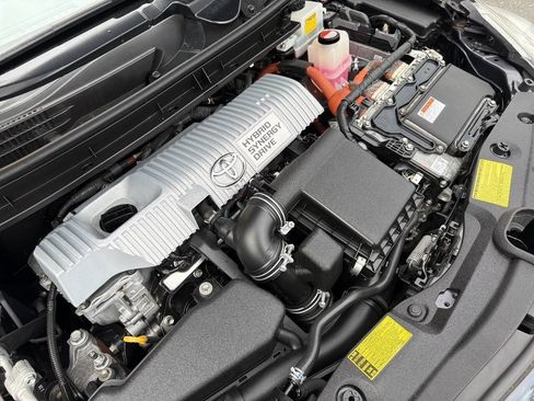 Used 2014 Toyota Prius Four FWD image 14