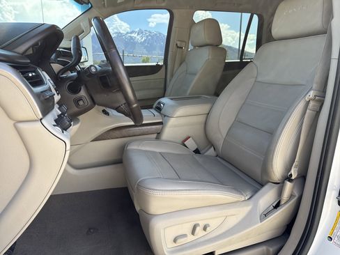 Used 2019 GMC Yukon Denali w/ Denali Ultimate Package AWD/4WD image 52
