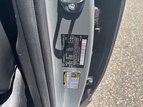 Used 2025 Hyundai Santa Fe SEL FWD image 31