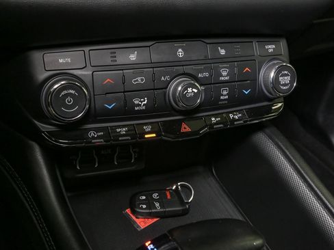 Used 2021 Dodge Durango GT AWD/4WD image 33