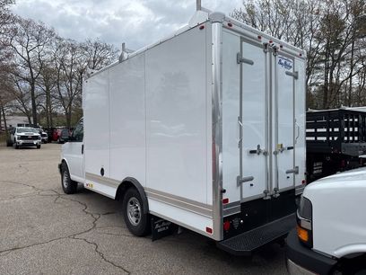 New 2026 Chevrolet Express 3500 w/ Power Convenience Package