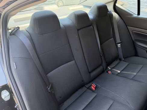 Used 2025 Nissan Altima 2.5 SV FWD image 30