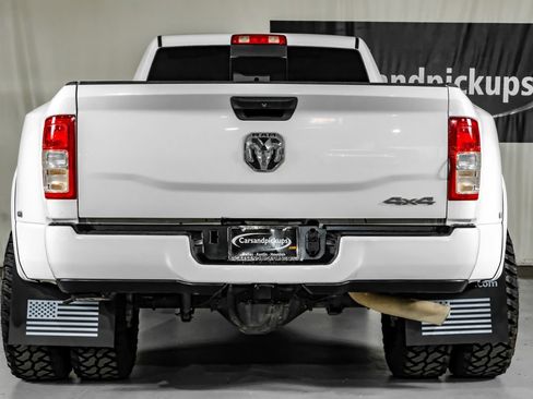 Used 2024 RAM 3500 Tradesman w/ Chrome Appearance Group AWD/4WD image 10