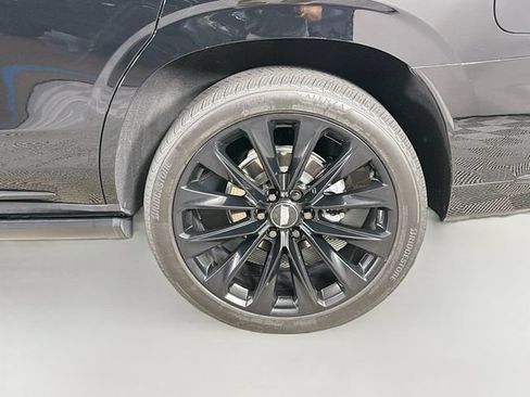 Used 2026 Cadillac Escalade Platinum Sport w/ LPO, ONYX Package AWD/4WD image 39