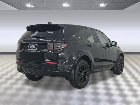 Certified 2025 Land Rover Discovery Sport Dynamic SE image 9