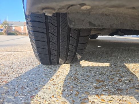 Used 2018 Honda Odyssey EX image 34