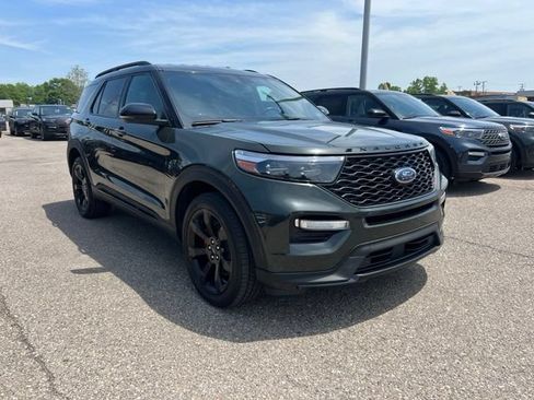 Certified 2023 Ford Explorer ST w/ Equipment Group 401A AWD/4WD image 3